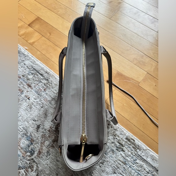 Dagne Dover Classic Leather Signature Tote Bag in Bleecker Blush - Picture 6 of 8